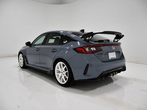 Used 2025 Honda Civic Type R image 3