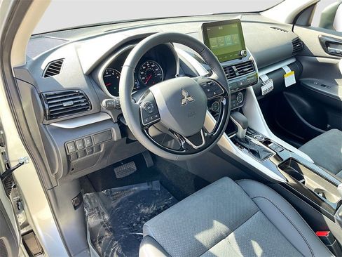 New 2026 Mitsubishi Eclipse Cross SE image 9