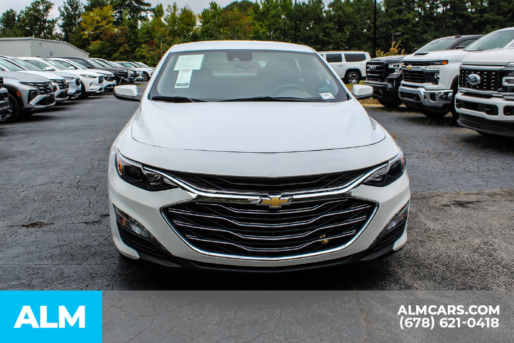 Used 2025 Chevrolet Malibu LT FWD image 9