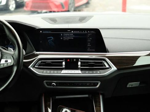 Used 2021 BMW X5 xDrive45e w/ Premium Package AWD/4WD image 42