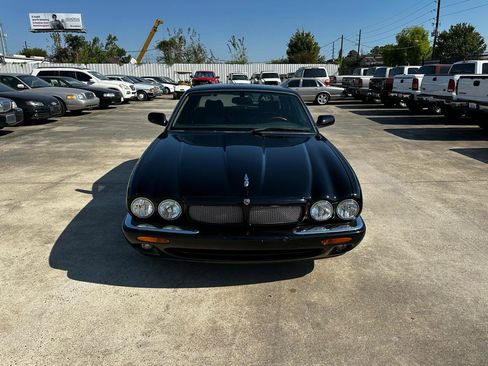 Used 2003 Jaguar XJ8 RWD image 89