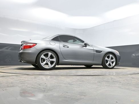 Used 2012 Mercedes-Benz SLK 350 SLK 350 image 43
