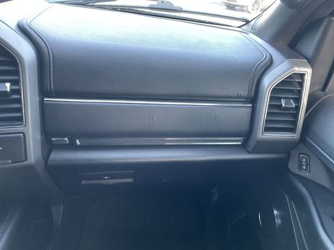 Used 2021 Ford Expedition Max XLT image 16