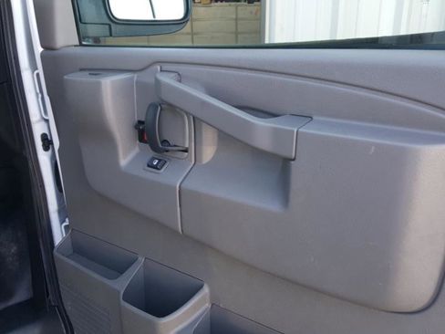 Used 2023 GMC Savana 2500 Extended w/ Driver Convenience Package image 25