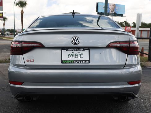 Used 2020 Volkswagen Jetta GLI FWD image 12