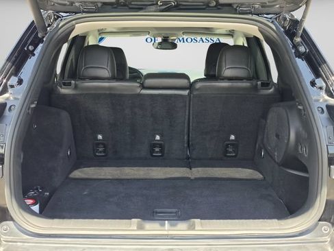 Used 2021 Jeep Cherokee Limited w/ Elite Package FWD image 13