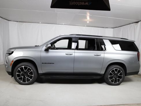 New 2026 Chevrolet Suburban RST w/ RST Capability Package image 29