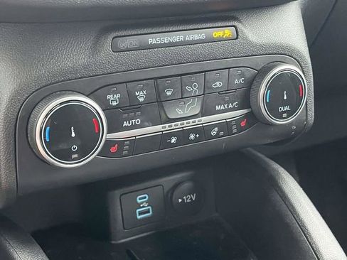 Used 2023 Ford Escape Active image 35