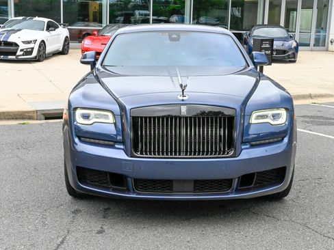 Used 2018 Rolls-Royce Ghost RWD image 2