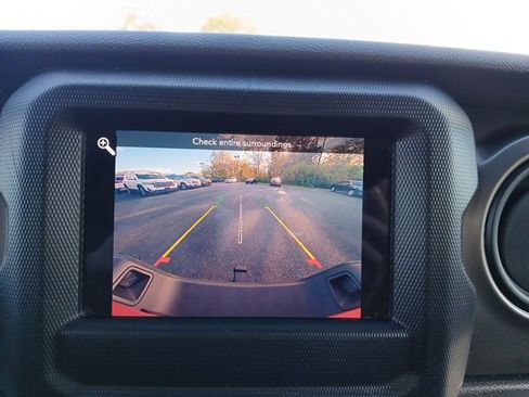 Used 2020 Jeep Gladiator Sport w/ Quick Order Package 24S image 16