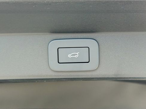 New 2026 Land Rover Range Rover Sport SE AWD/4WD image 14
