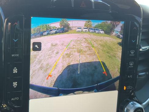 Used 2023 RAM 1500 Laramie AWD/4WD image 21