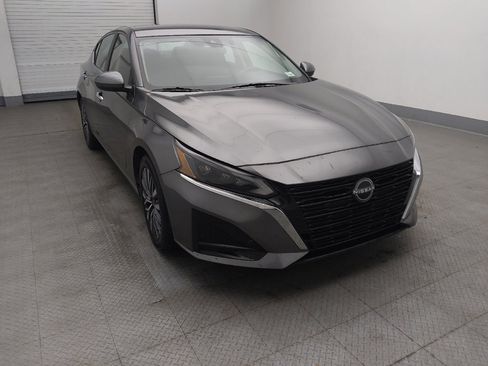 Used 2023 Nissan Altima 2.5 SV image 13