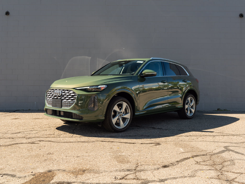 New 2026 Audi Q5 Premium Plus AWD/4WD image 1