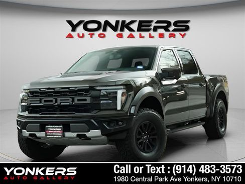 Used 2025 Ford F150 Raptor image 3