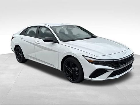 New 2026 Hyundai Elantra Sport FWD image 7