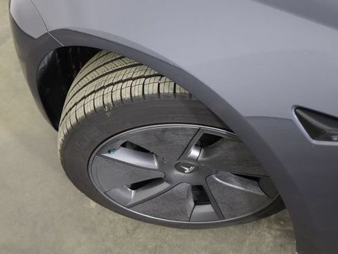 Used 2023 Tesla Model 3 Standard Range RWD image 46