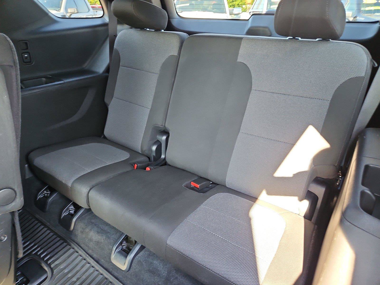 Used 2023 Chevrolet Traverse LT FWD image 14