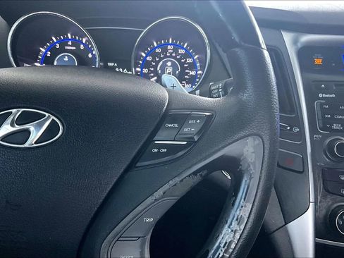 Used 2011 Hyundai Sonata SE FWD image 11