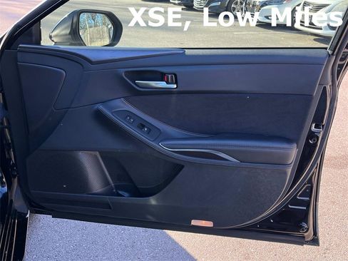Used 2019 Toyota Avalon Touring w/ Advanced Safety Package image 26