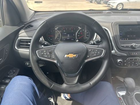 Used 2024 Chevrolet Equinox LT FWD image 10