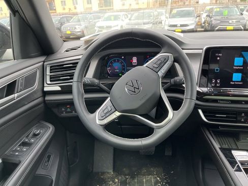 New 2026 Volkswagen Atlas Cross Sport SE image 17