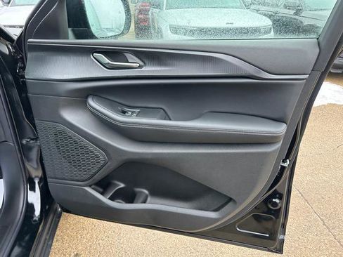 New 2025 Jeep Grand Cherokee 4WD image 22