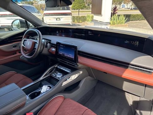 Certified 2024 Lincoln Nautilus Black Label image 22