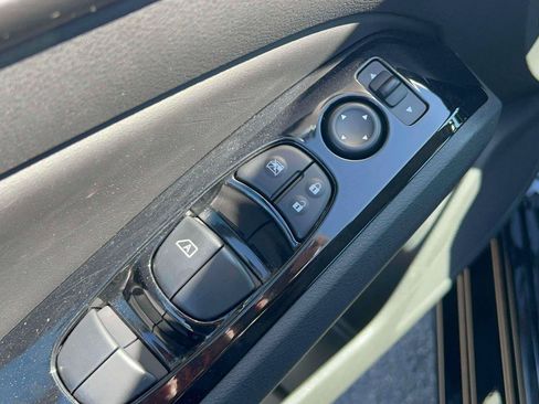 Used 2023 Nissan Altima 2.5 SV AWD/4WD image 24