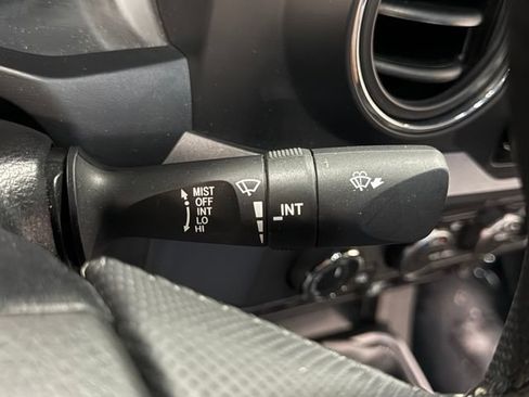 Used 2022 Toyota Tacoma TRD Sport w/ Technology Package AWD/4WD image 22