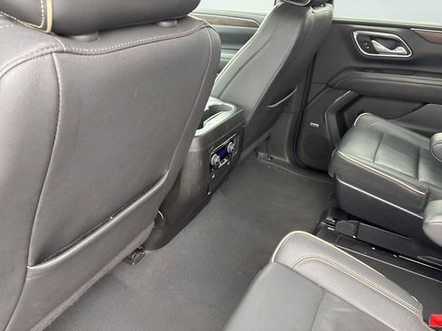 Used 2023 Chevrolet Suburban Premier AWD/4WD image 25