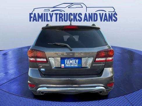 Used 2018 Dodge Journey Crossroad w/ Nav & Sun Group image 4