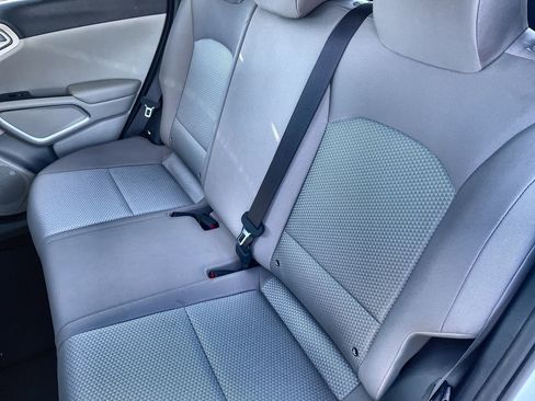 Certified 2022 Kia Soul LX w/ Technology Package image 20