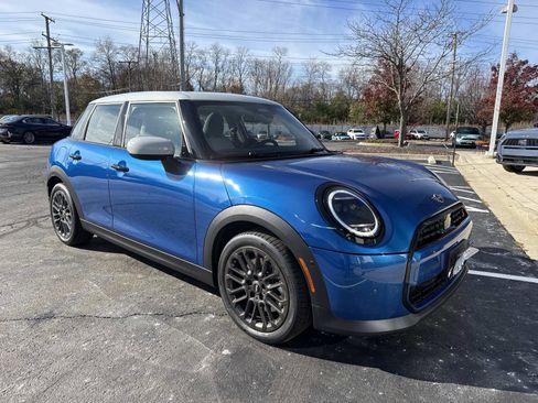 Certified 2025 MINI Cooper S FWD image 3