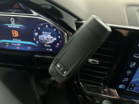 New 2026 Chevrolet Silverado 2500 ZR2 image 17