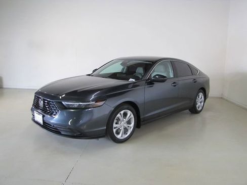 Certified 2023 Honda Accord LX image 1