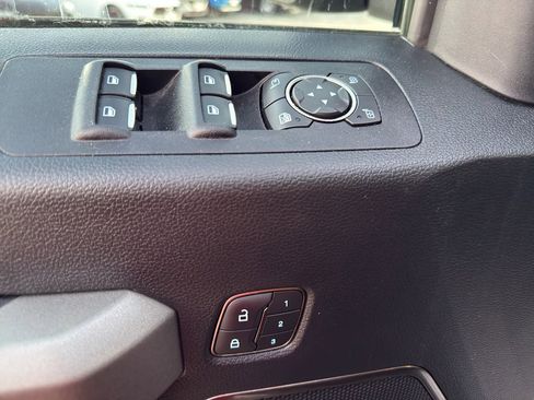 Used 2019 Ford F150 Raptor w/ Equipment Group 802A Luxury image 25