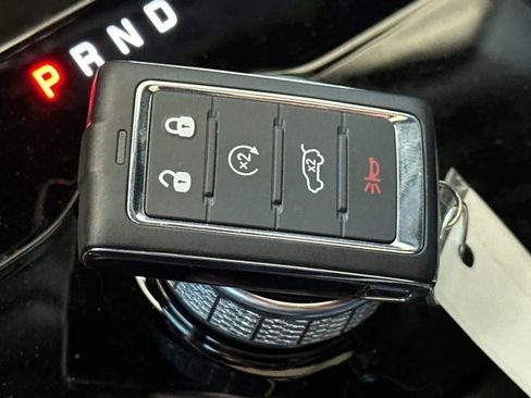 Used 2024 Jeep Grand Cherokee Altitude RWD image 28