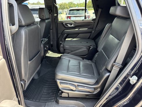 Used 2022 Chevrolet Tahoe LT w/ LT Signature Package RWD image 14