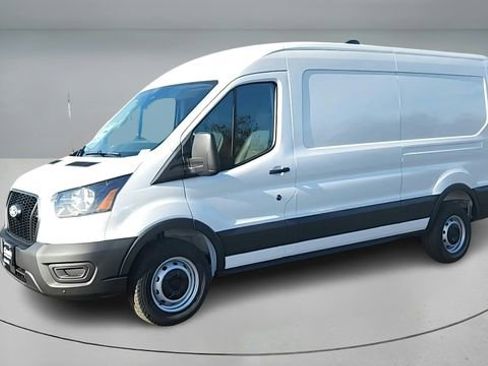 New 2026 Ford Transit 250 148 Medium Roof w/ Load Area Protection Package image 8