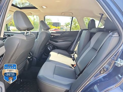 Used 2023 Subaru Outback Onyx Edition AWD/4WD image 9