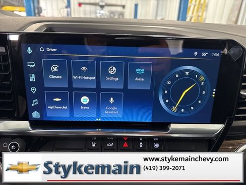 Used 2025 Chevrolet Silverado 2500 LT w/ Convenience Package image 9