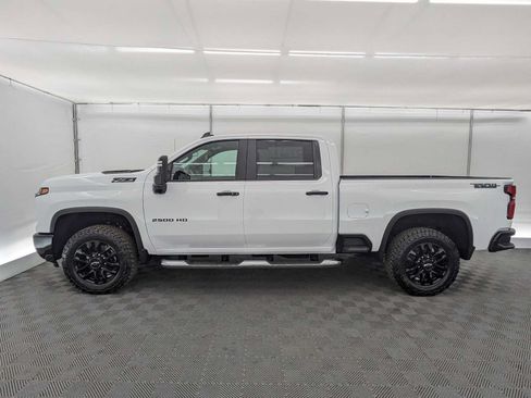 New 2026 Chevrolet Silverado 2500 LT w/ Trail Boss Package AWD/4WD image 3