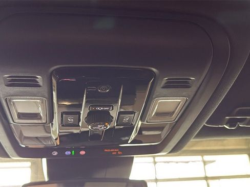 New 2026 GMC Yukon XL Elevation image 33