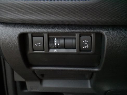 Used 2025 Subaru Forester Limited AWD/4WD image 27