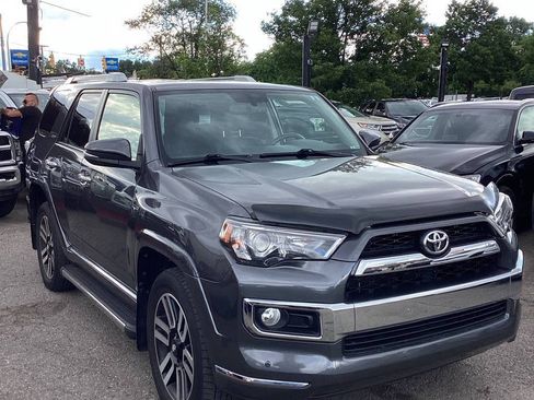 Used 2014 Toyota 4Runner Limited AWD/4WD image 3