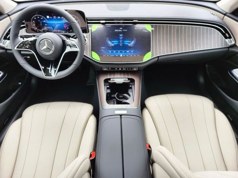 New 2026 Mercedes-Benz E 350 4MATIC Sedan image 12