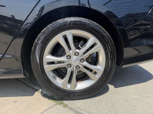 Used 2019 Hyundai Sonata Limited w/ Ultimate Package 04 FWD image 9