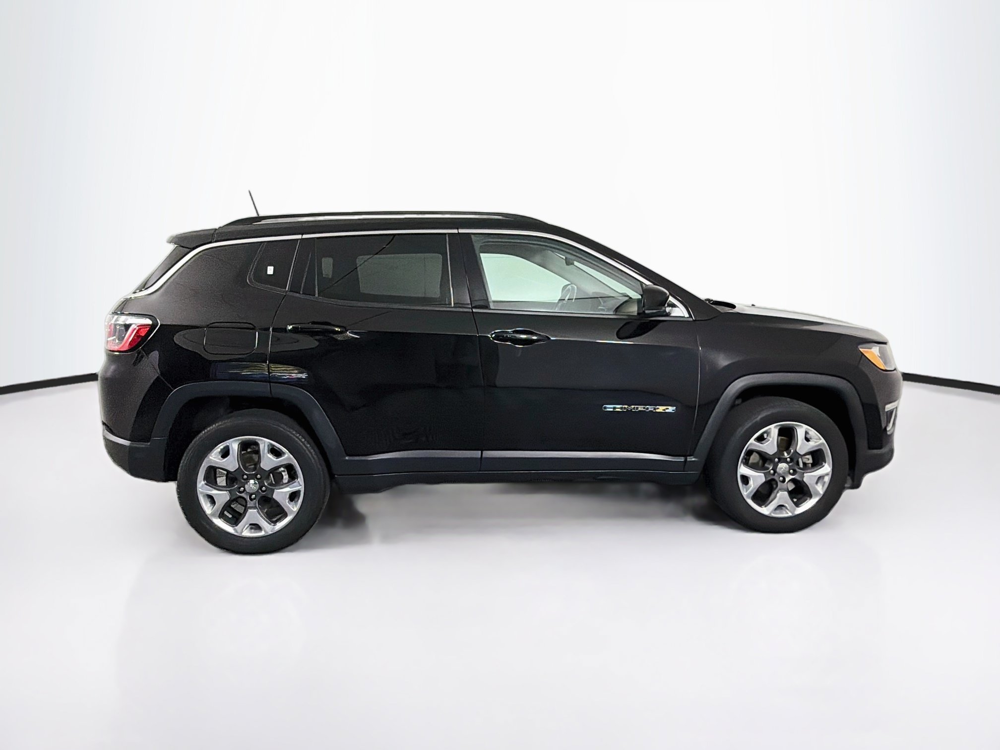 Used 2019 Jeep Compass Limited w/ Safety & Security Group AWD/4WD image 10