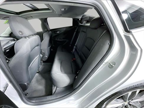 Used 2021 Chevrolet Malibu LT FWD image 22